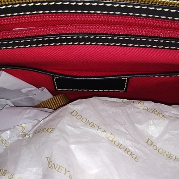**SOLD** Dooney & Bourke Georgia Janie Tote Bag - Picture 11 of 12